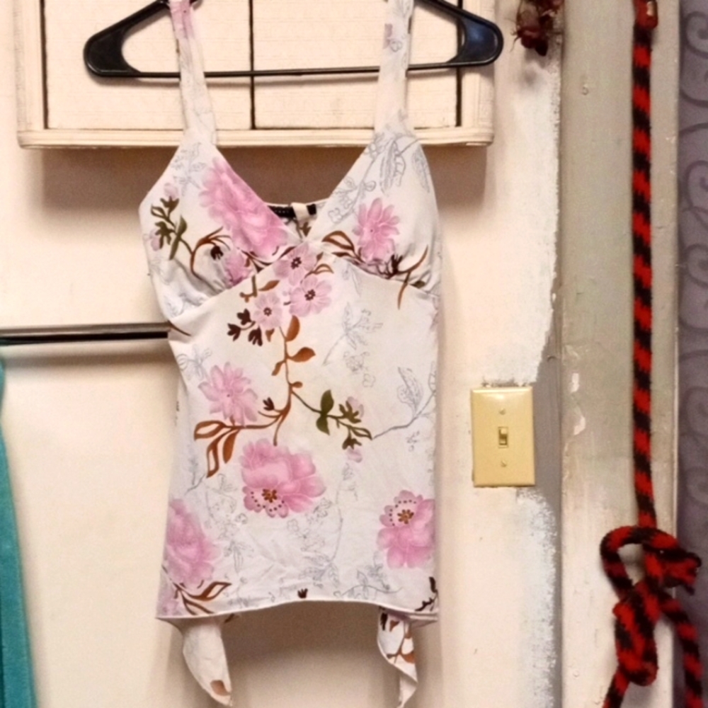 Can't miss floral blouse